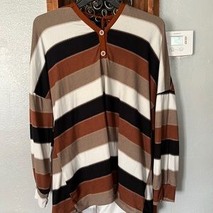 Lightweight tunic pullover